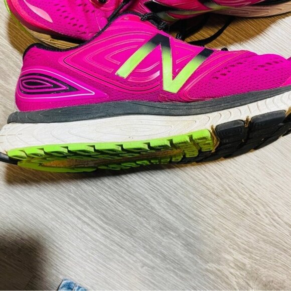 New Balance Women's Running Shoes Pink Green Size 10 - Picture 9 of 10